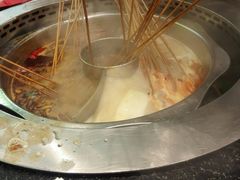 鸳鸯锅底-佰人王串串香火锅(洋珠巷店)