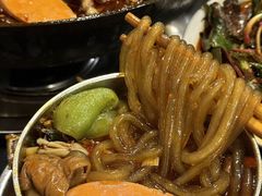 -鸿顺老铁锅美蛙鱼府(解放碑店)
