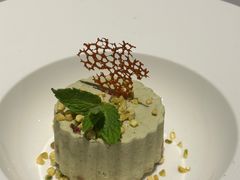 牛油果核桃老冰糕-屋里厢上海菜馆