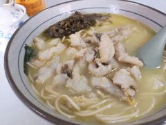 -明呈黄鱼面馆(斜土路店)