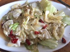 -石磨豆花家常菜·牦牛排土火锅