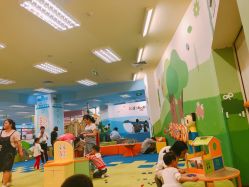 -莫莉幻想儿童乐园(武汉金银潭永旺店)