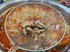 -黄利砖万峰林布依特色酸笋牛肉馆