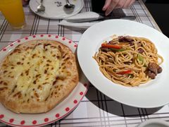-菲滋意式餐厅(海宁银泰城店)