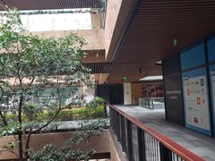 -瑞虹新天地月亮湾