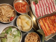 -韩宫宴烤肉·黑毛和牛·料理(金鹰店)