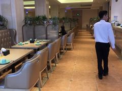 -锦粤宫·融合粤菜(上海金沙江店)