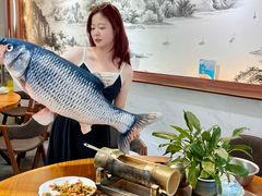 -梁姐啤酒鱼(兴坪古镇店)