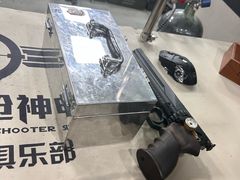 -都市枪神实弹射击俱乐部