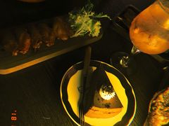 -三两三民谣咖啡清吧