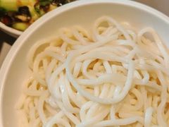 -龙巢盱眙龙虾·牛蛙·烧烤宵夜(八卦岭店)