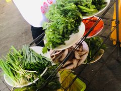 -朝伟清真铜瓢牛肉馆(三十年老·店)