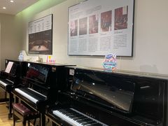 -柏斯音乐艺术中心·钢琴·吉他(上音店)
