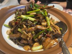 -黄泥岗·地道湖北菜(奥特莱斯店)