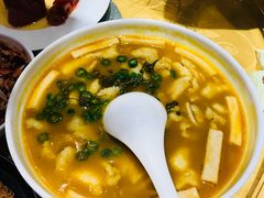 招牌鲜青椒水煮巴沙鱼-俏江南天津时尚曲艺主题餐厅(马场道店)
