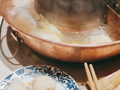 -东镇老火锅(长春路首店)