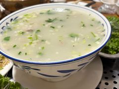 -牧民人家羊粪火自煮手把肉餐馆