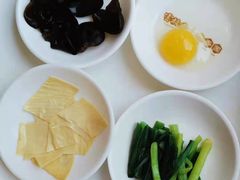 -桥香园过桥米线(国贸店)