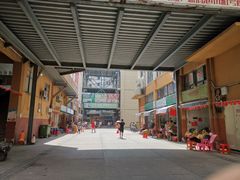 -三亚新鸿港水果一级批发市场