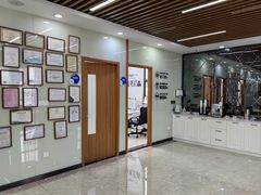 -茂菊口腔连锁(浦东南路店)
