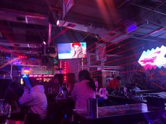 -UP嘻哈酒吧(粉巢店)