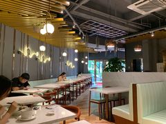 -潮點烧腊茶餐厅(大学城店)