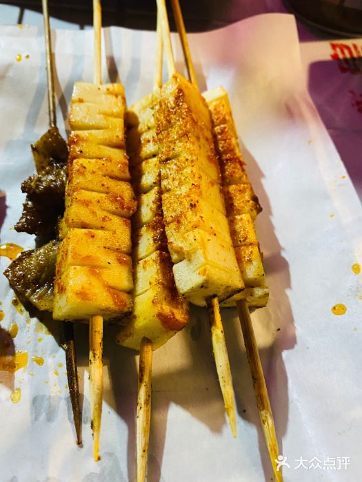 小红桶烧烤(烟台芝罘医院总店)图片
