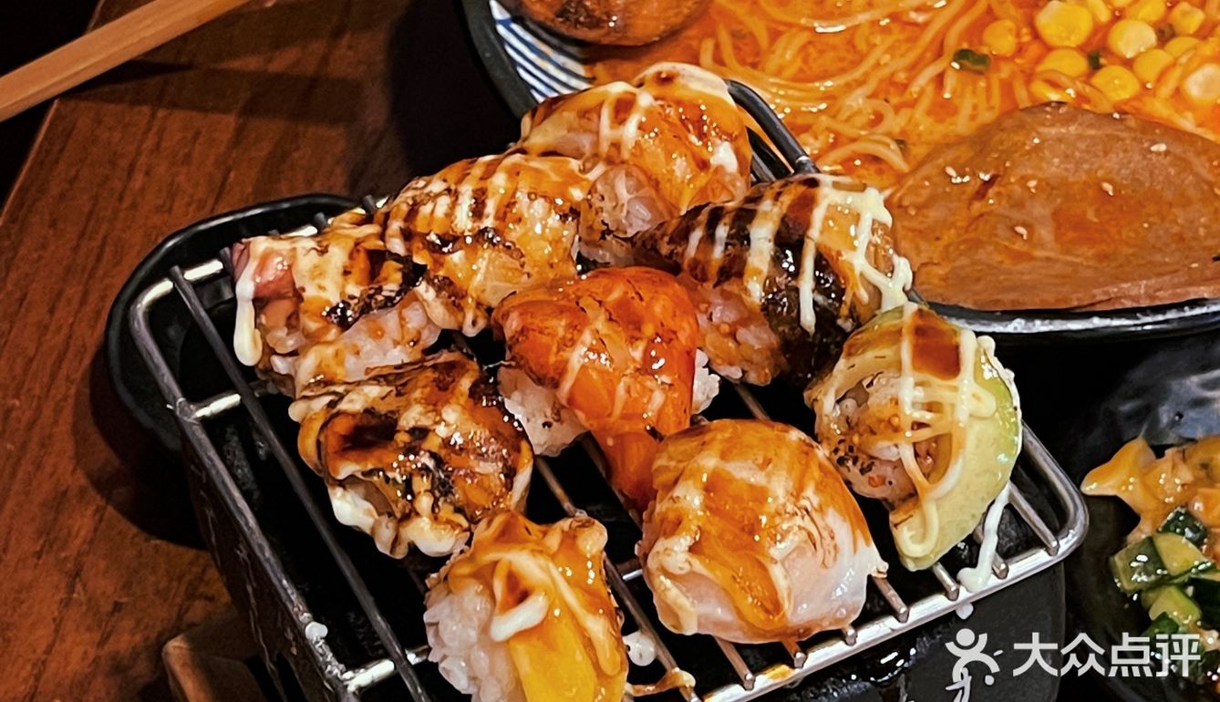 这简直是日漫中复刻出来的日料店🍣