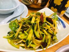 -超越炭火牛蛙火锅鸡(河东店)
