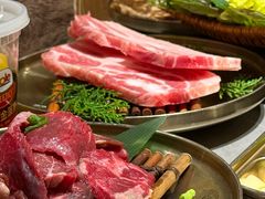 -草家酱蟹炭火烤肉店(珲春南路一店)