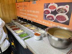 自助调料区-成都屋头串串(青年北街店)
