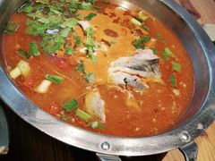 -野山舂·贵州现舂酸汤火锅(鸿通城店)