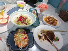 -忘忧草融合私房菜(红鼎国际店)
