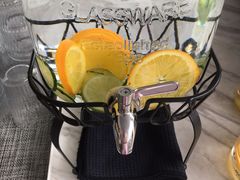 -UNI UNI(环亚凯瑟琳店)