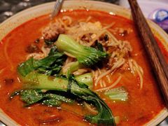 -粉八·云南米线·建水烧烤(常熟路店)