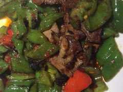 回锅牛肉荷叶饼-粤香村(清真川菜店)