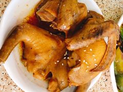 卤水乳鸽-煲煲掂风味煲仔饭餐厅(西区店)