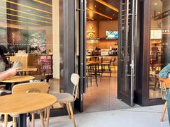 -星巴克臻选(上海合生汇1F店)