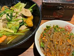 -万记麻辣烫国展总店