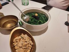 -桂满陇·手作小笼包&江南叫花鸡(中山公园店)