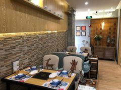 -樾餐厅泰式海鲜火锅(民歌湖店)