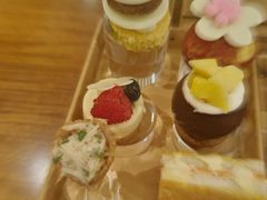 -广州中心皇冠假日酒店·汇点大堂吧