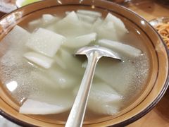 -一品红烧鸭特色川菜(三岔湖店)