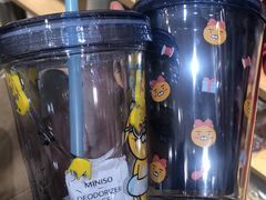 -名创优品(山东青岛东方城店)
