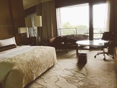 -上海滴水湖皇冠假日酒店