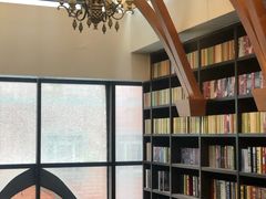 -钟书阁(松江泰晤士小镇店)