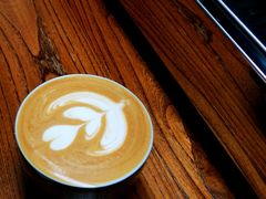 拿铁-阿什卡咖啡馆ESSCA COFFEE(塔里木石油宾馆店)