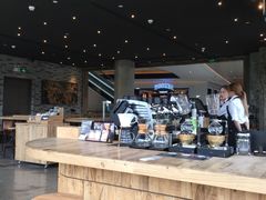 -星巴克臻选(湖滨道店)