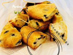 橄榄福佳斯-Dough&Joe团憩(瑞虹天地月亮湾店)