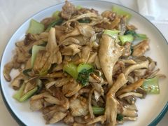 -何适山庄 ·可团建(水长城P2停车场店)